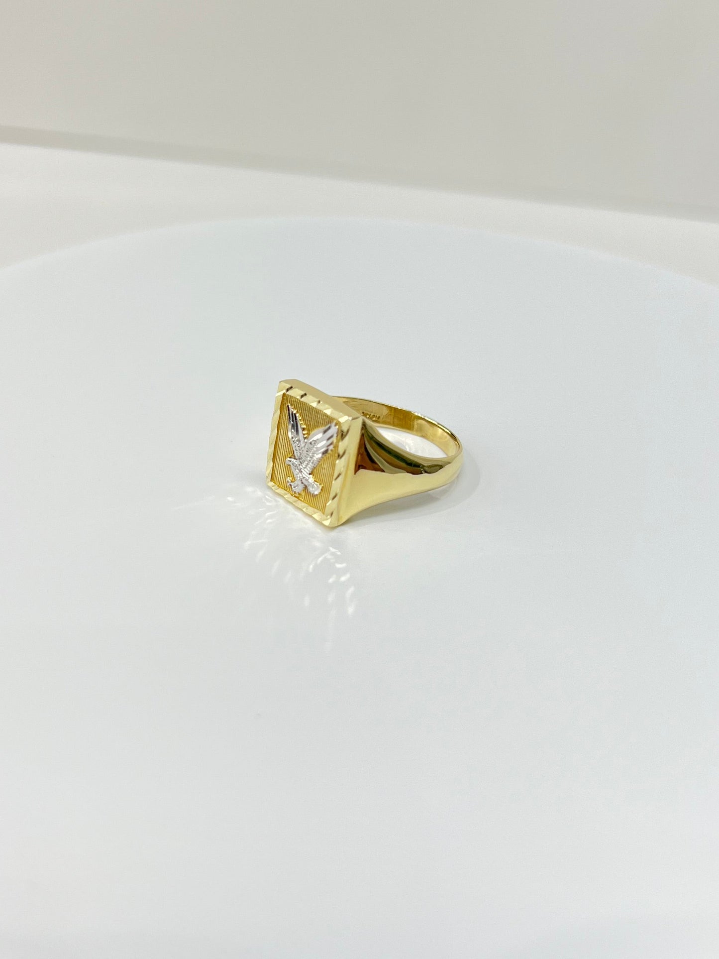 654- NEW 14K Square Eagle Diamond Cut Frame Ring W.G