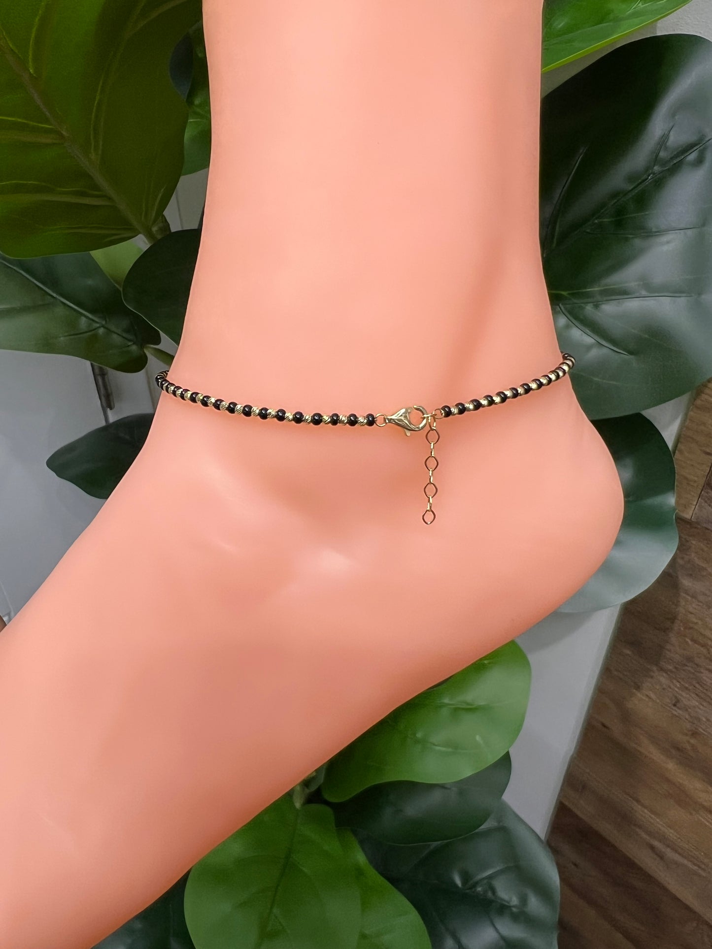 991- 14K Gold Black Beads Anklet Bracelet 10” (3mm) W.G