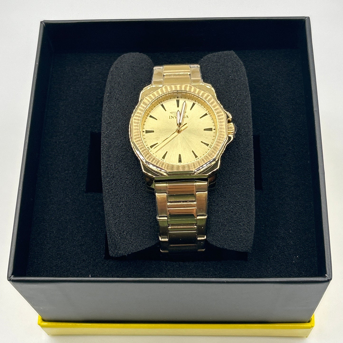 R25- NEW Casual Invicta Women’s Watch - 34mm