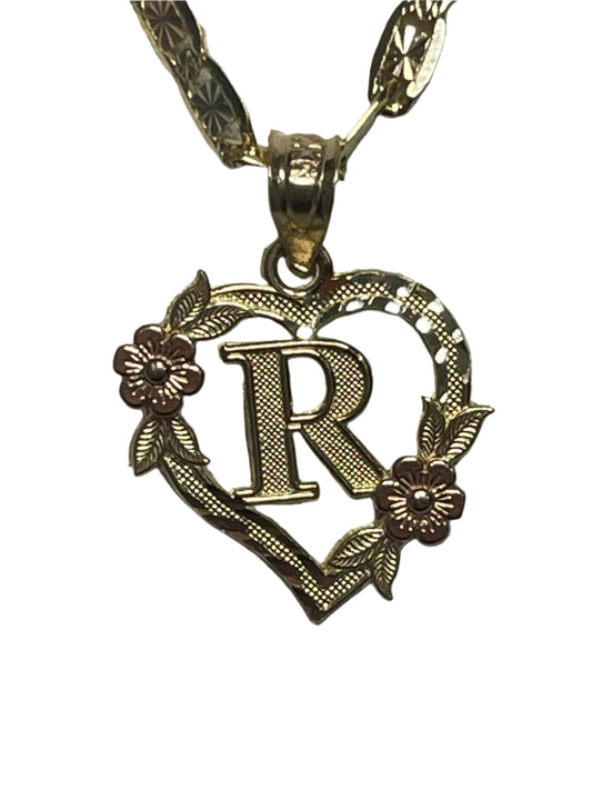 0063- Colgante en forma de corazón con la letra “R” de 14 quilates