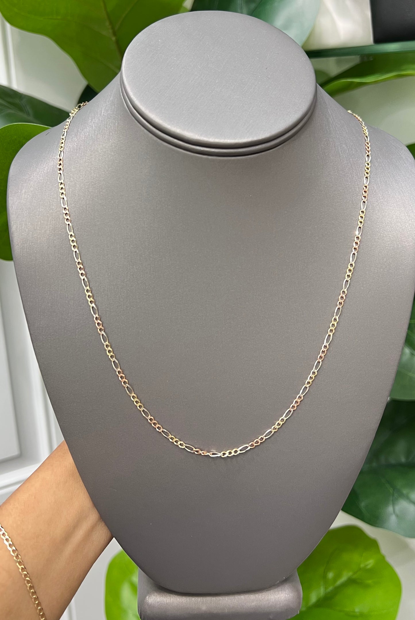 00109- NEW 14k Hollow Figaro Tri-tone Chain (2.52mm) W.G