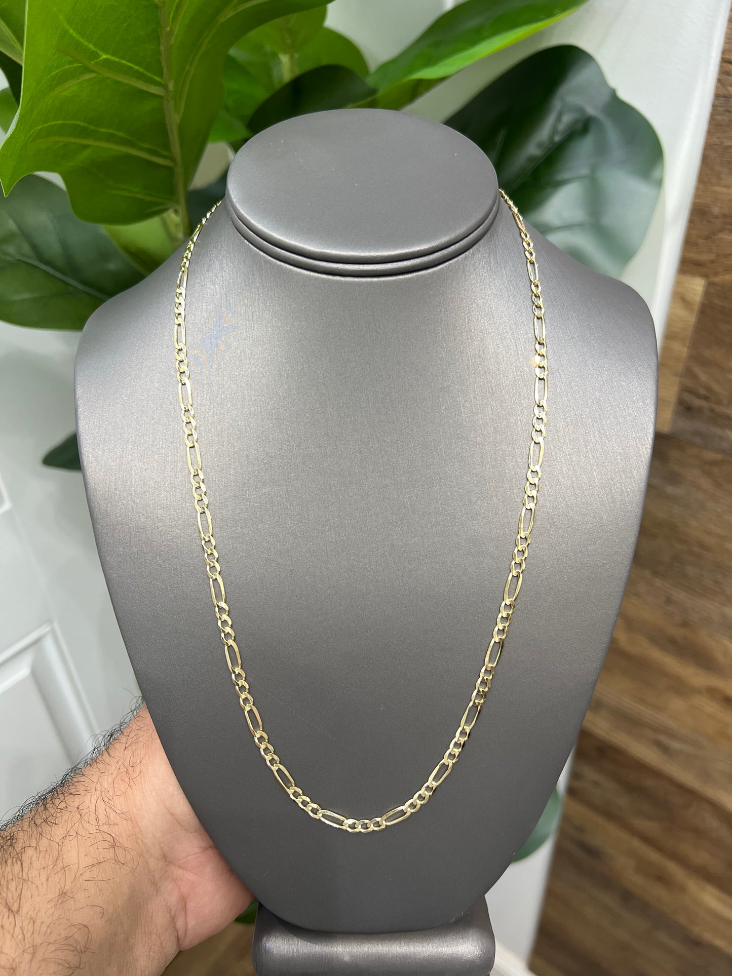 1255- NEW 14K Solid Figaro Chain 22" (4mm) W.G