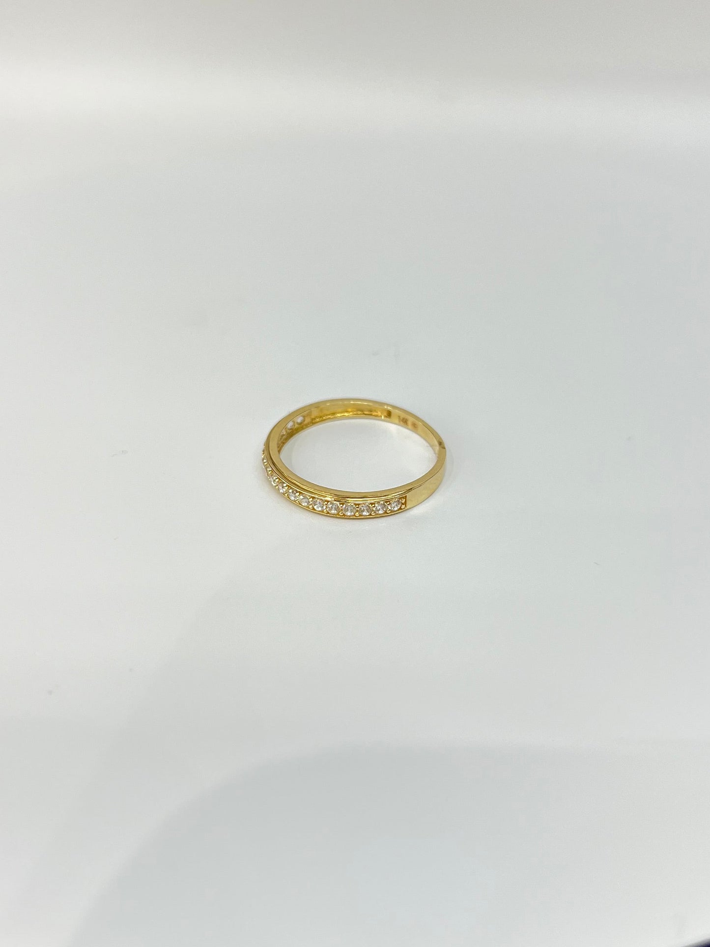 1130- NEW 14K Yellow Gold Wedding Band w/ Cubic Zirconia W.G