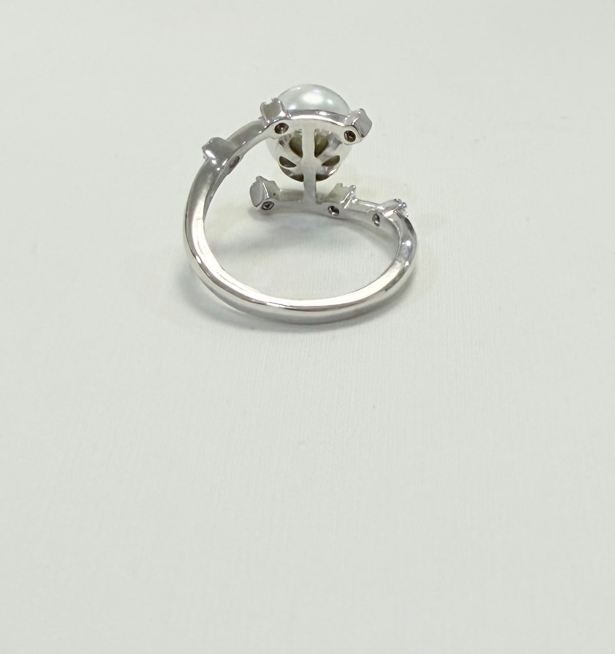 S795- NEW .925 Imitation White Pearl Fashion Ring W.G