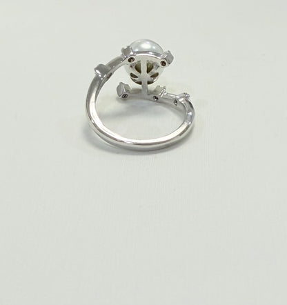 S795- NEW .925 Imitation White Pearl Fashion Ring W.G
