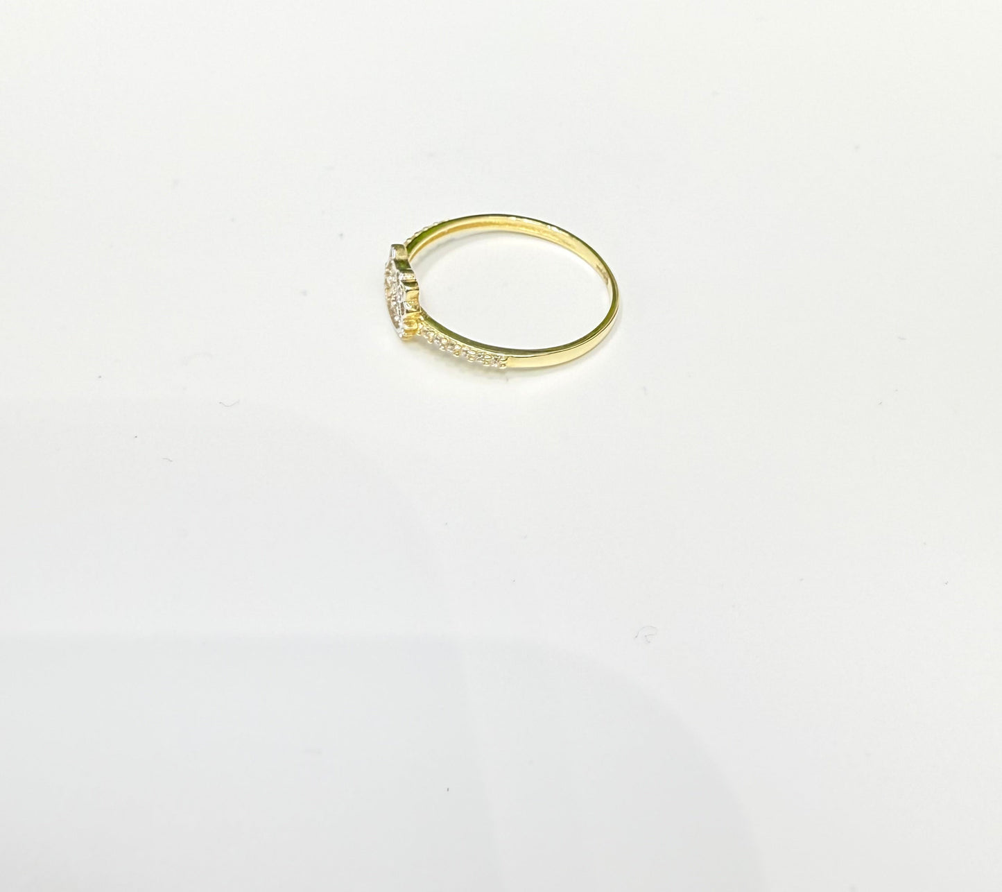 1579- NEW 14K Thin Hello Kitty Ring W.G