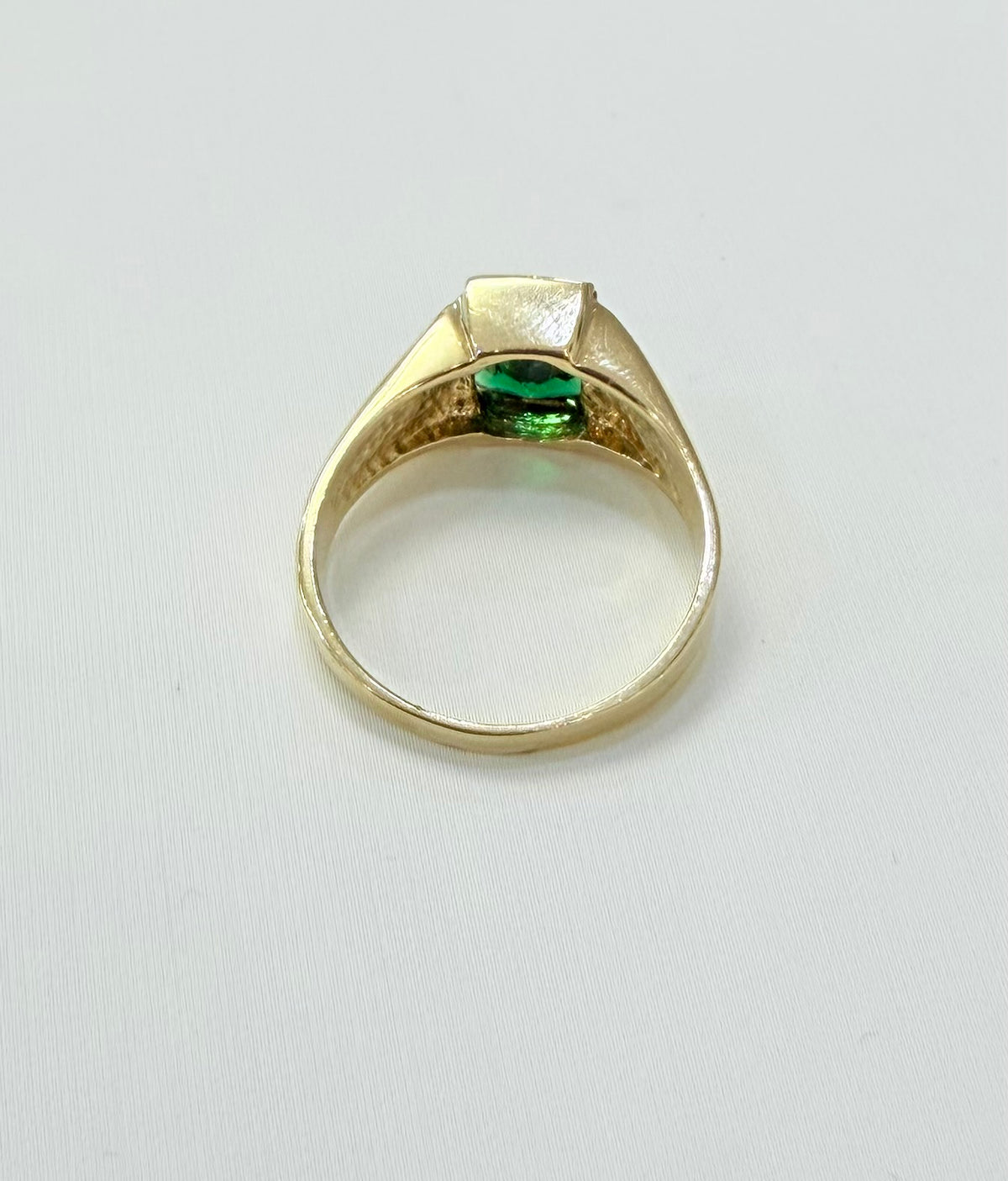 1101-NEW 14K Square Green Cz Stone Men's Ring W.G