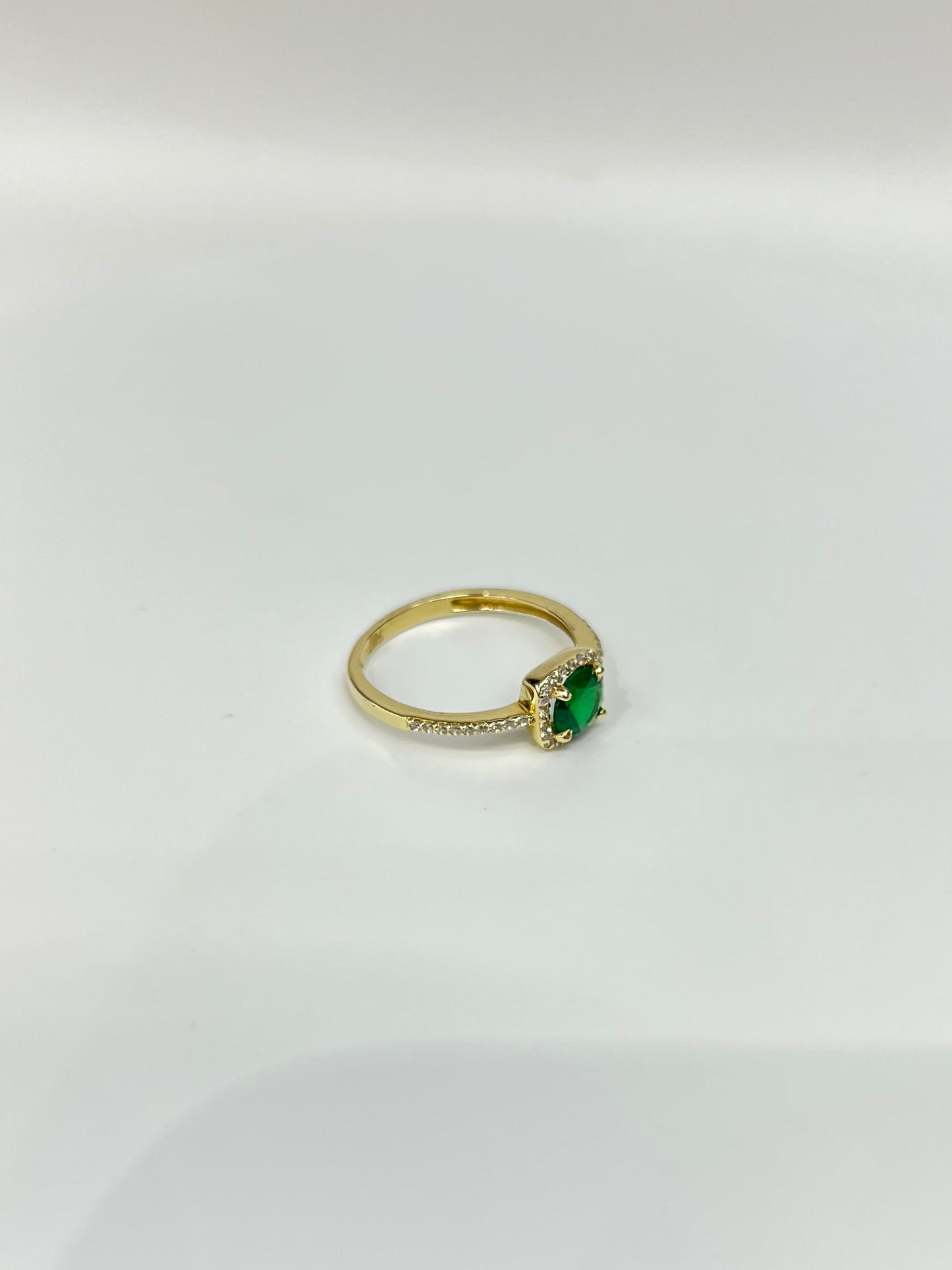 998-NEW 14k Green Square Gold Ring (W.G)