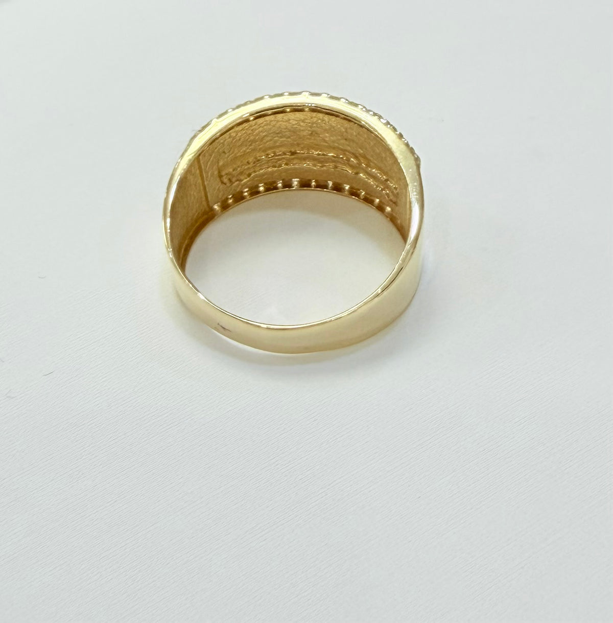 1246- NEW 14K The Last Supper Ring W.G