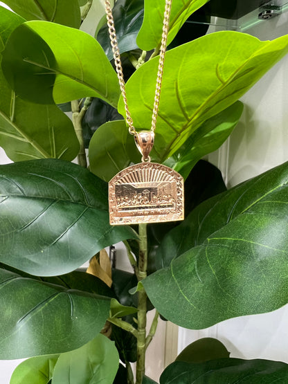 1318- 10K Nugget The Last Supper Pendant W.G