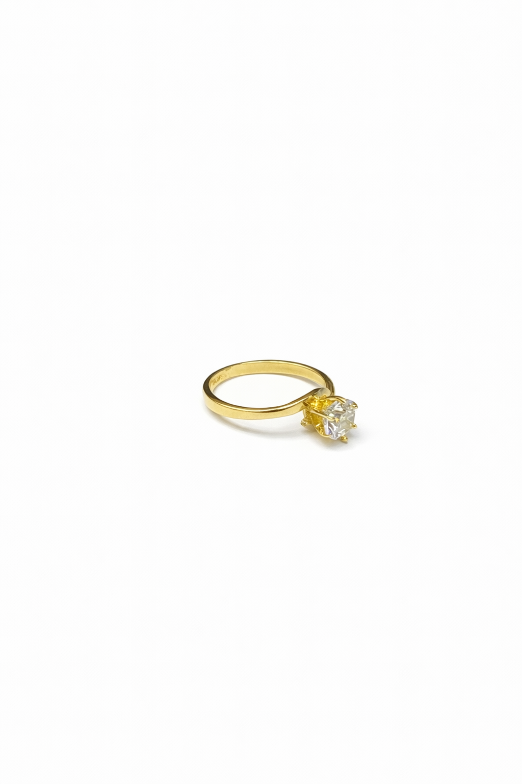 1496- NEW 14K Solitaire Gold Ring W.G