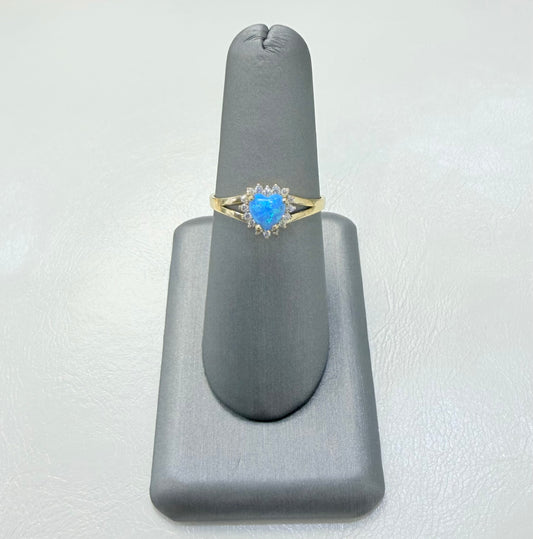 1814- NEW 14K Opal Gold Ring W.G