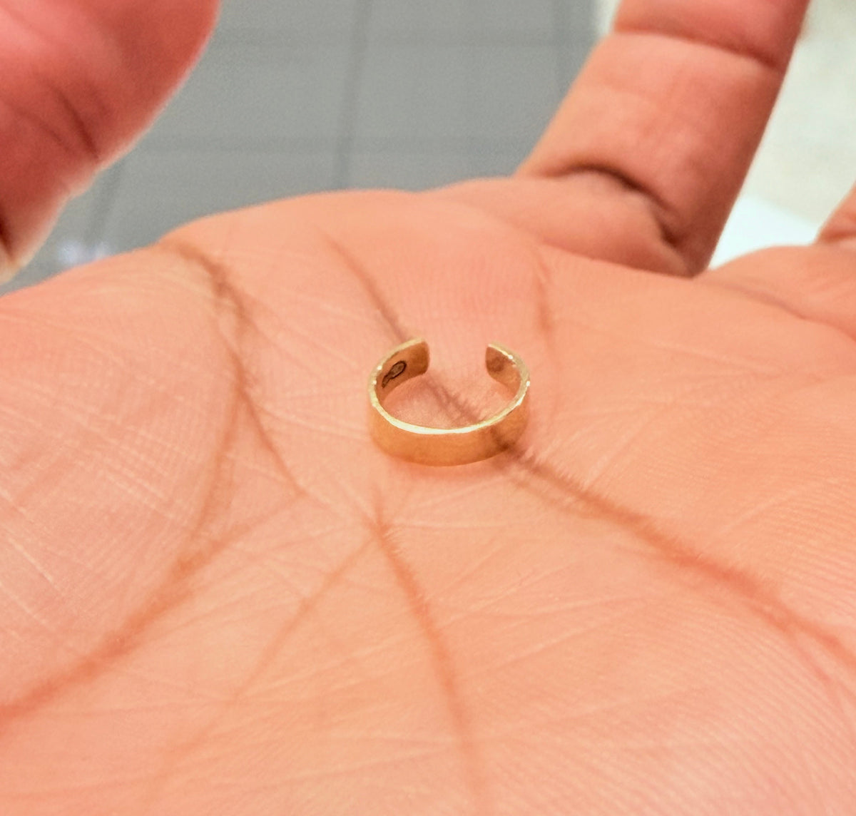1797- NEW 14K Gold Single Piece Plain Earrings Cuff (2.4x9.4mm)