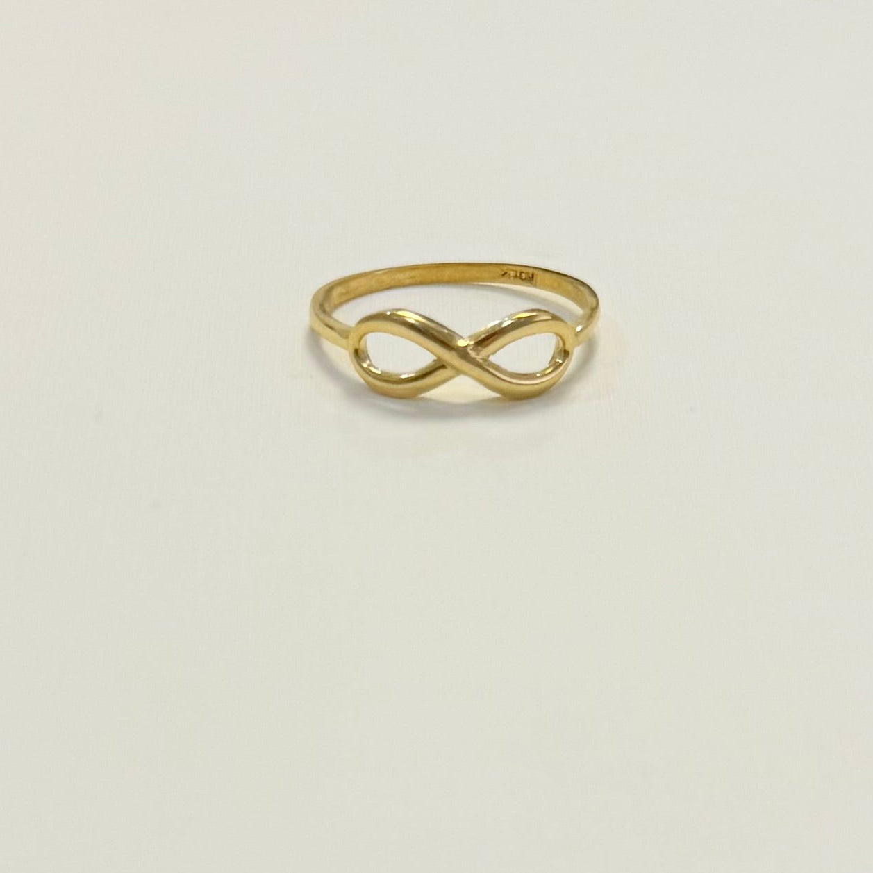1709- NEW 10K Gold Infinity Women’s Ring W.G