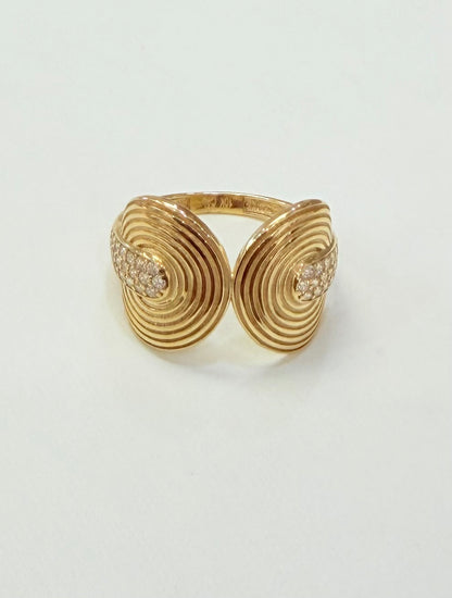 1456- NEW 10K Oval Fancy Women's Ring W.G
