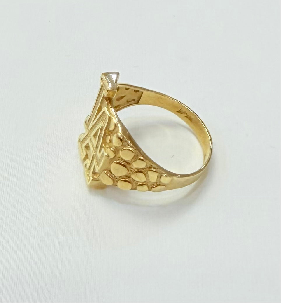 1107- NEW 14K Full Nugget LA Square Ring W.G