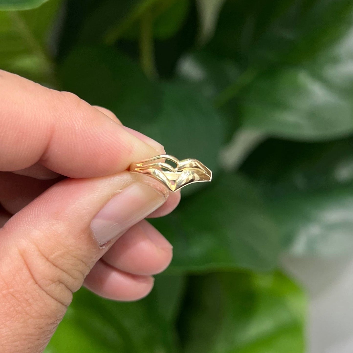 1458- NEW 10K Heart Gold Ring W.G
