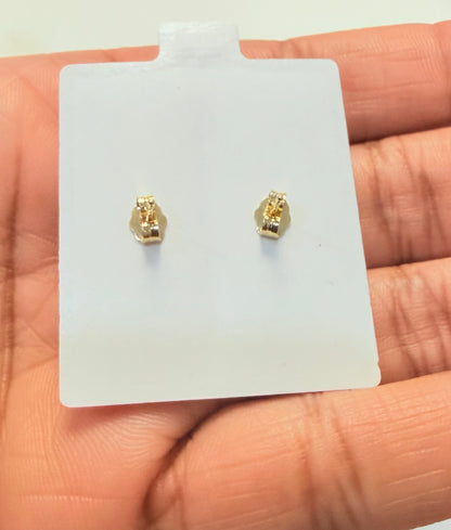 1737- NEW 10K Medusa Faux Stud Earrings (11.77mm) W.G