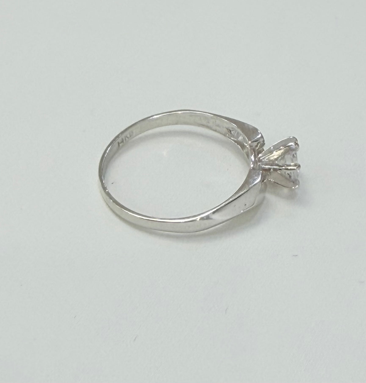 1017- 14K White Gold Solitaire Cz Ring (W.G)