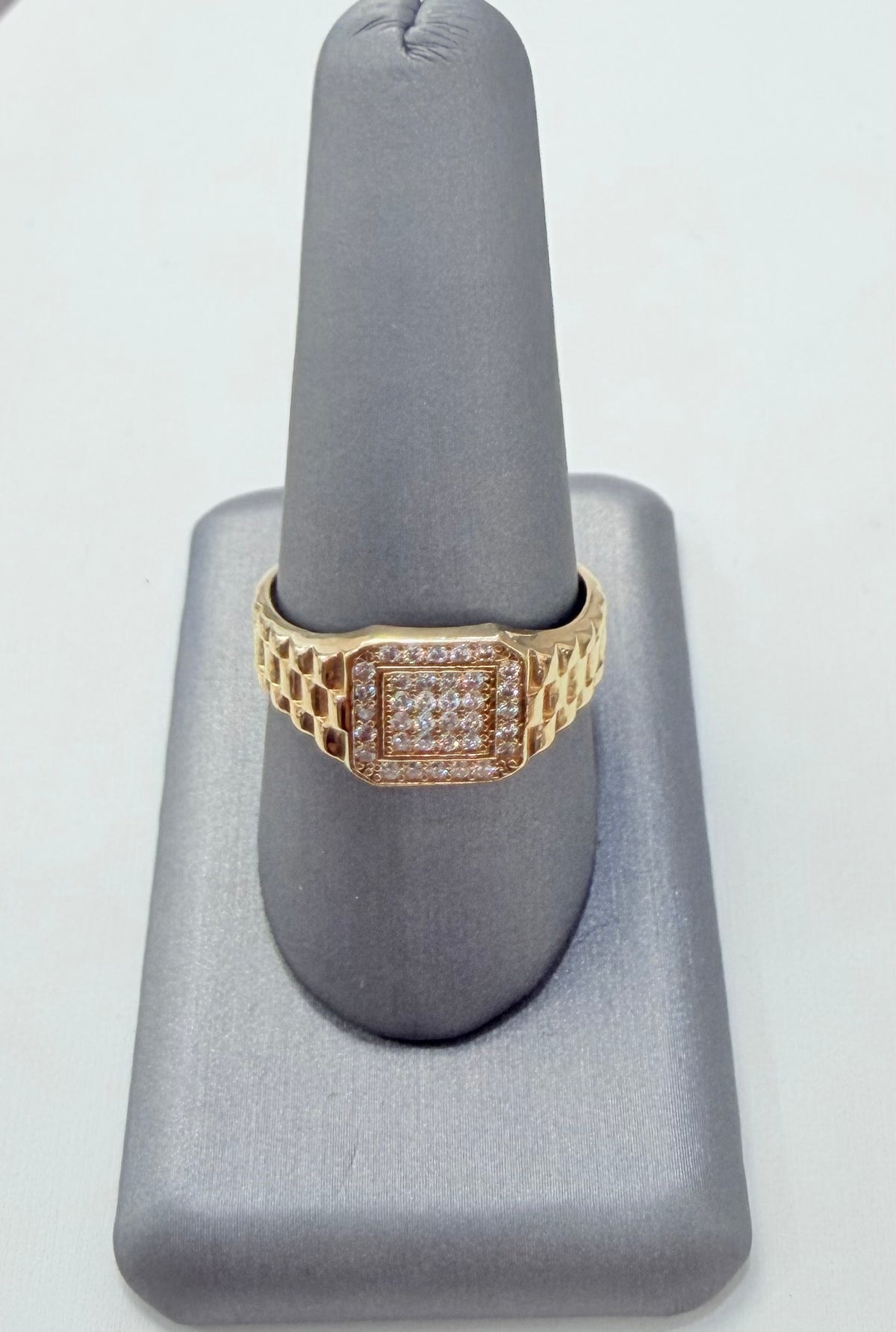 1833- NEW 14K Square Fashion Ring W.G