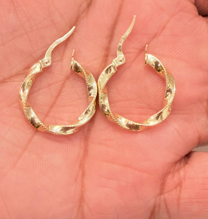 1819- NEW 14K Twisted Hoop Earrings (20x2.7mm) W.G