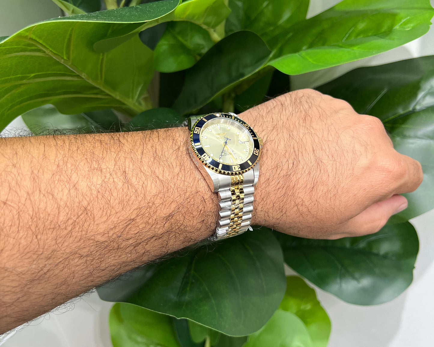 R39- Invicta Black Pro Diver Men's Watch 42mm W.G