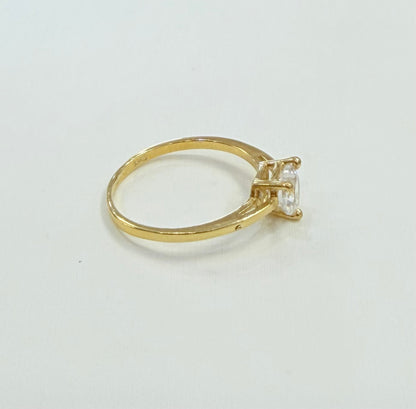 1642- NEW 10K Engagement Thin Ring W.G