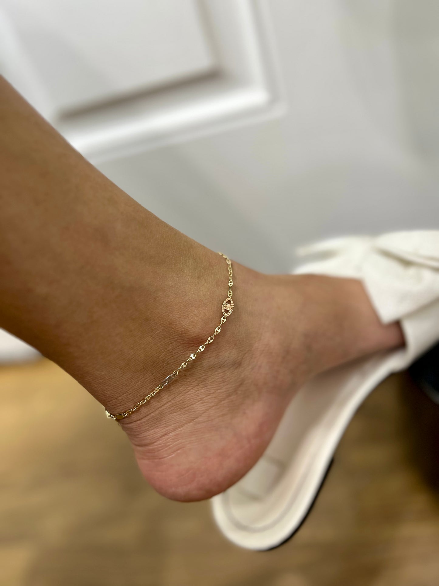 1158- NEW 14K Valentino Oval Anklet Bracelet W.G