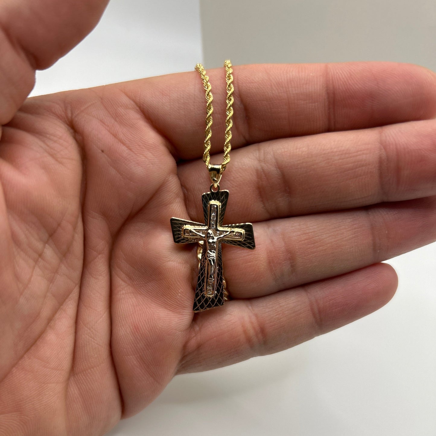 784- NEW 14K Light Weight Crucifix Pendant (35x24mm) W.G