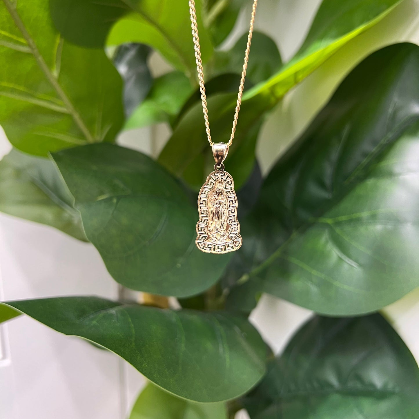 1306- NEW 10K Gold Virgin Mary Pendant W.G