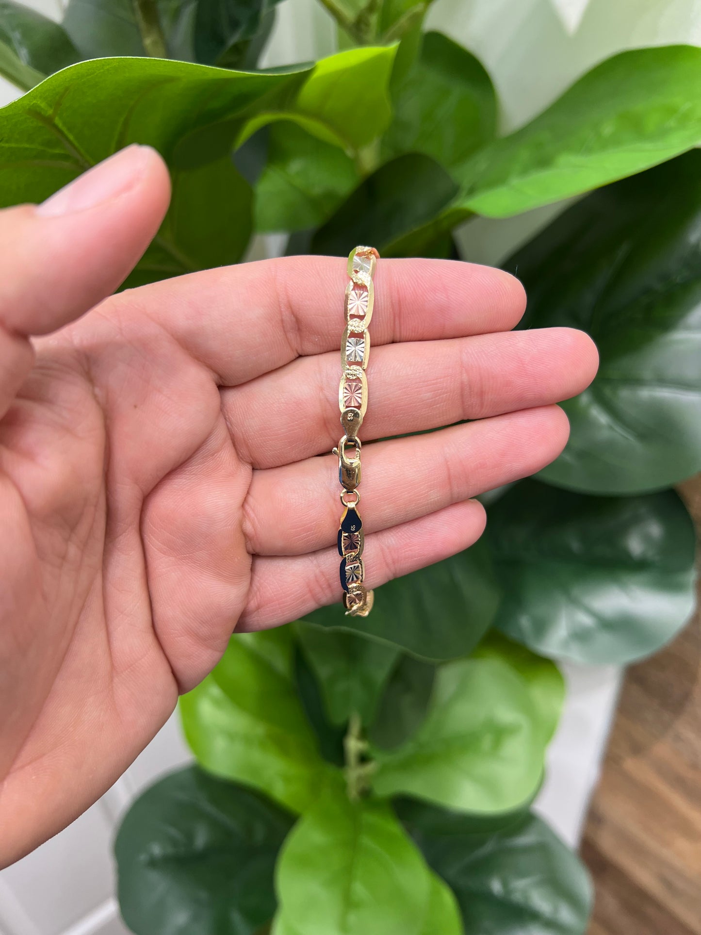 1333- NEW 14K Valentino ID Bracelet Tri Tone W.G