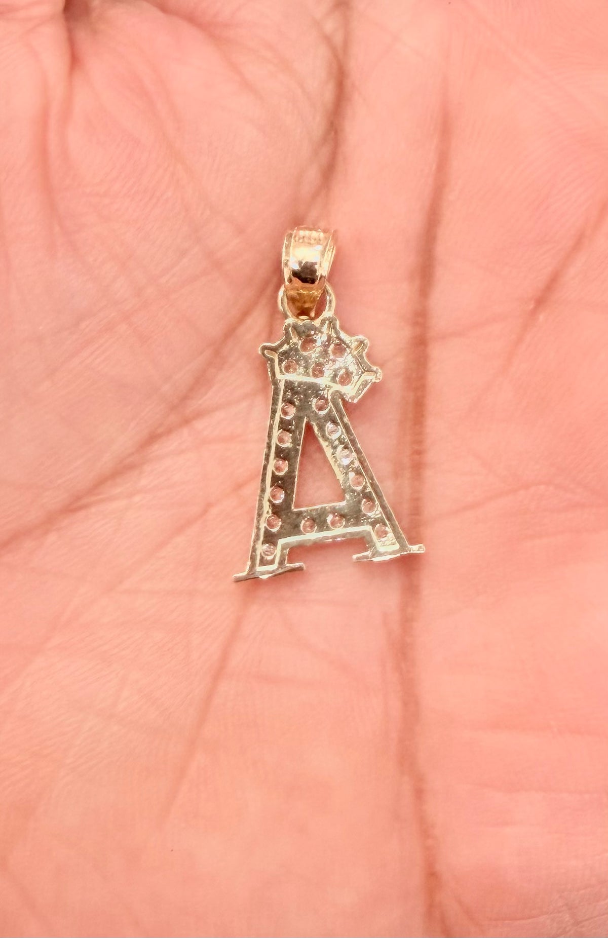 00128- NEW 10K Letter “A” Pendant (W.G)