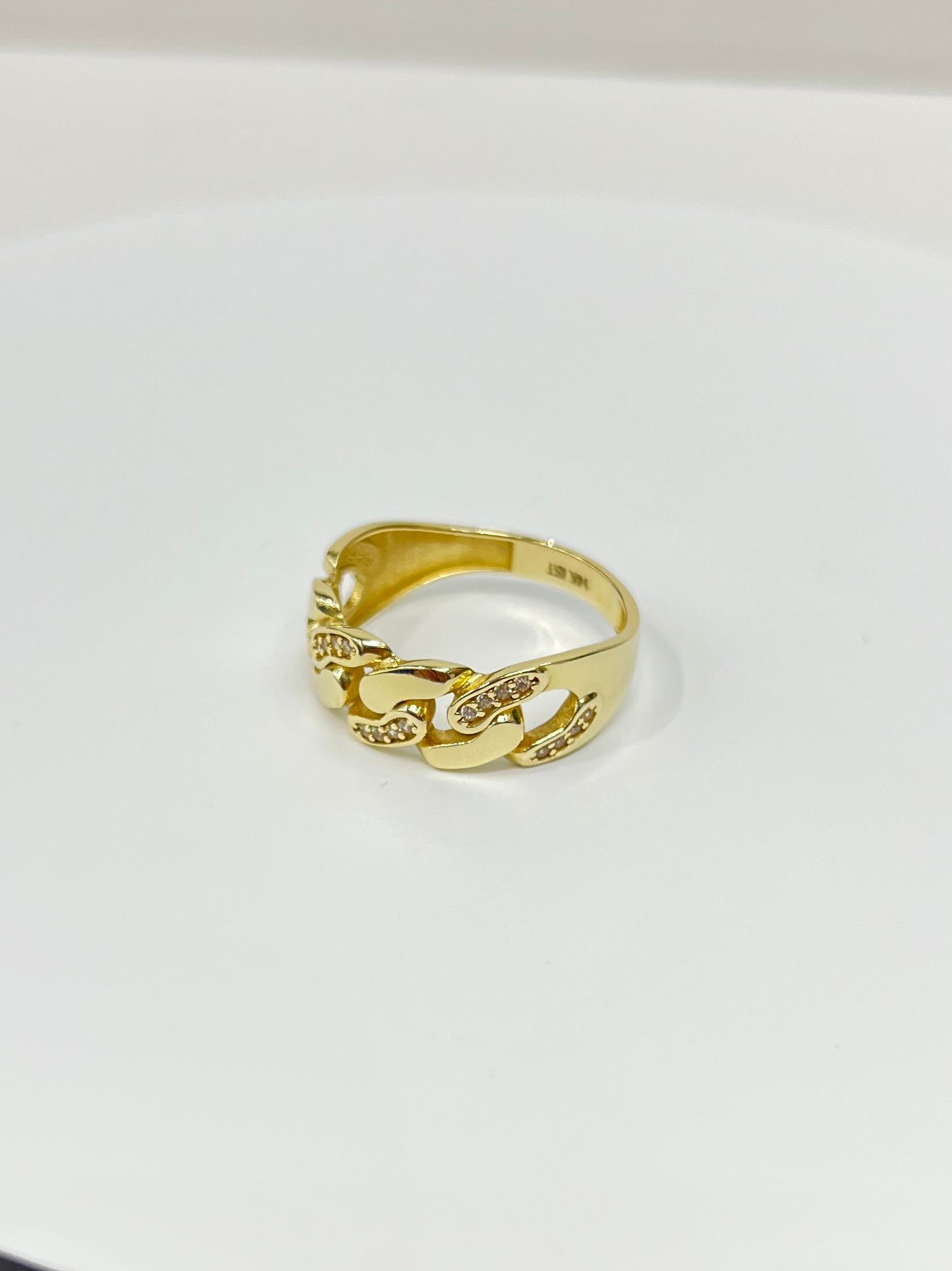 1394- NEW 14K Cuban Link Band Ring W.G