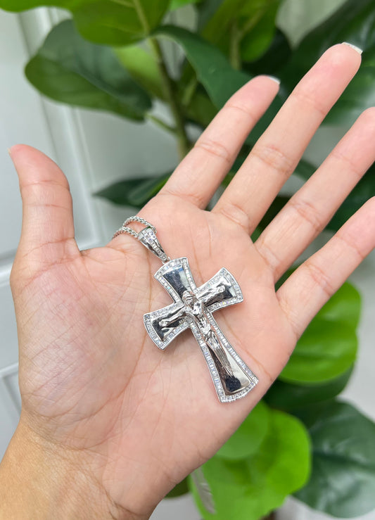 S853- NEW .925 Sterling Silver Fashion Crucifix Pendant W.G