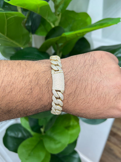 1178- NEW 14K Hollow Cuban Full Cz Monaci Chelsea Bracelet (14mm) W.G
