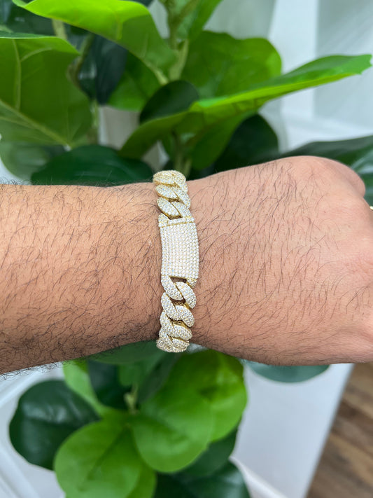 1178- NEW 14K Hollow Cuban Full Cz Monaci Chelsea Bracelet (14mm) W.G