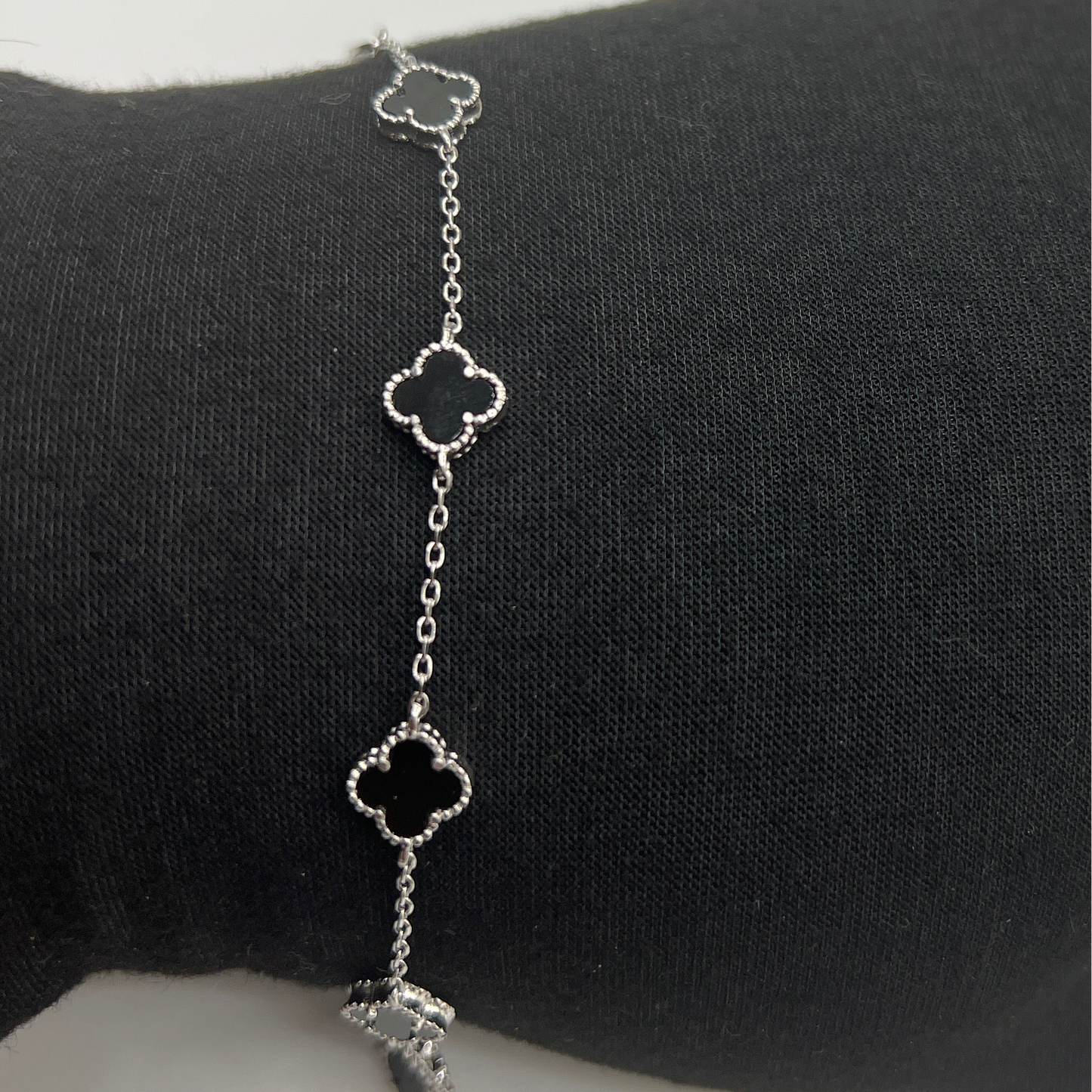 S789- NEW Sterling Silver Black Van Clover Bracelet (7.6mm) W.G