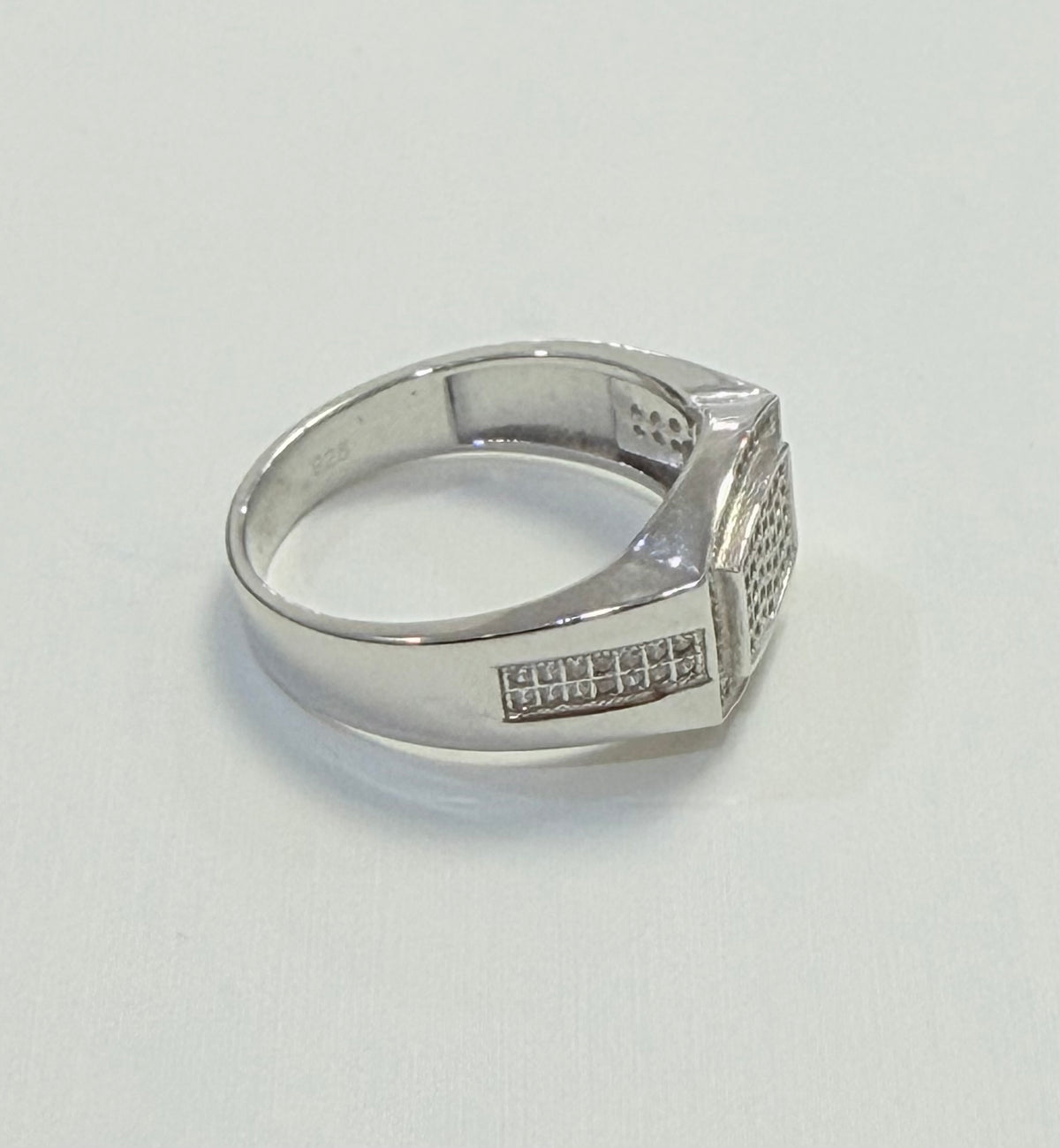 S422- 925 Sterling Silver Men's Micro Pave Rectangle Shape CZ Ring Sz 11