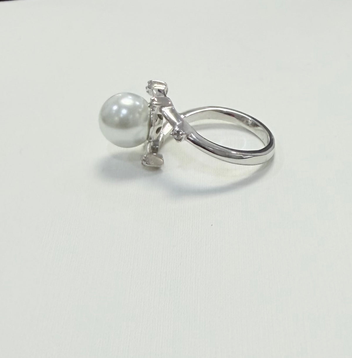 S795- NEW .925 Imitation White Pearl Fashion Ring W.G