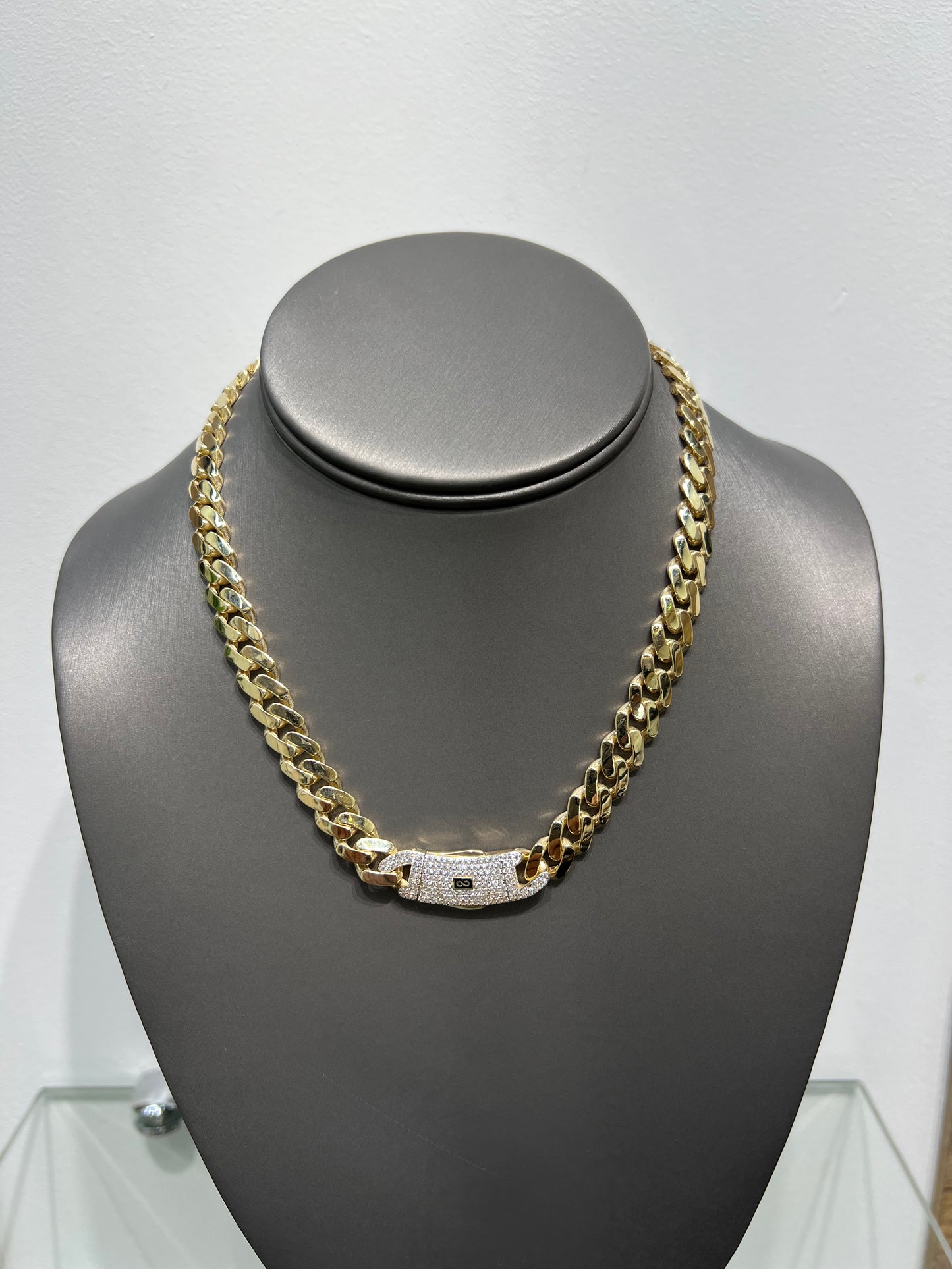 1238- NEW 14K Hollow Cuban Monaci Chain (9mm) W.G