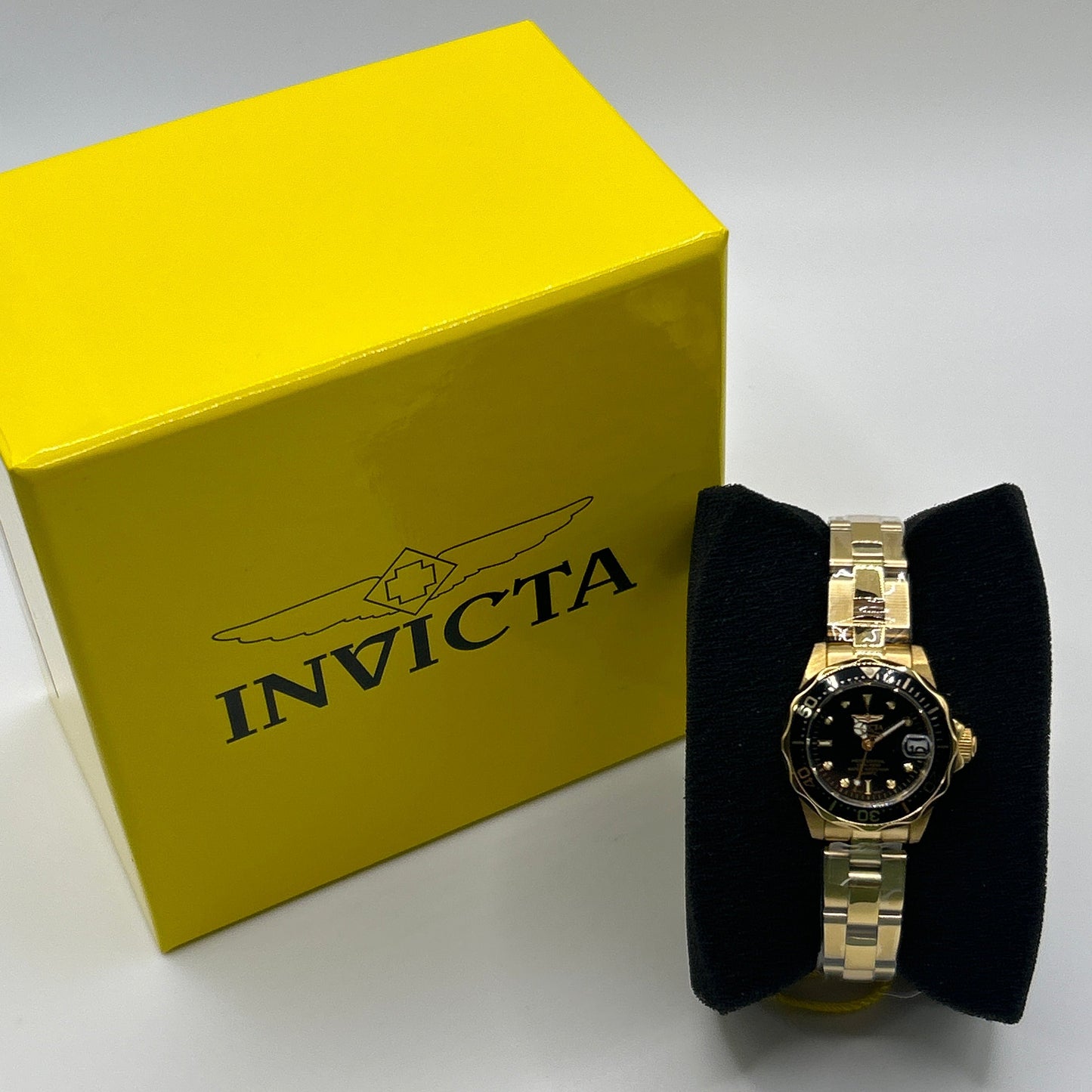 R26- Gold/Black Women’s Watch - 28mm