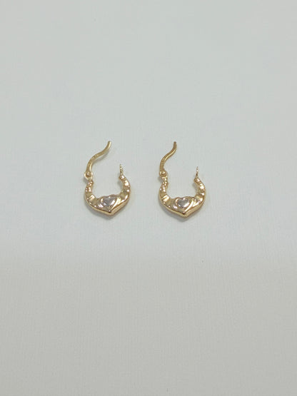 1686- NEW 14K Tiny Heart Hoop Earrings W.G