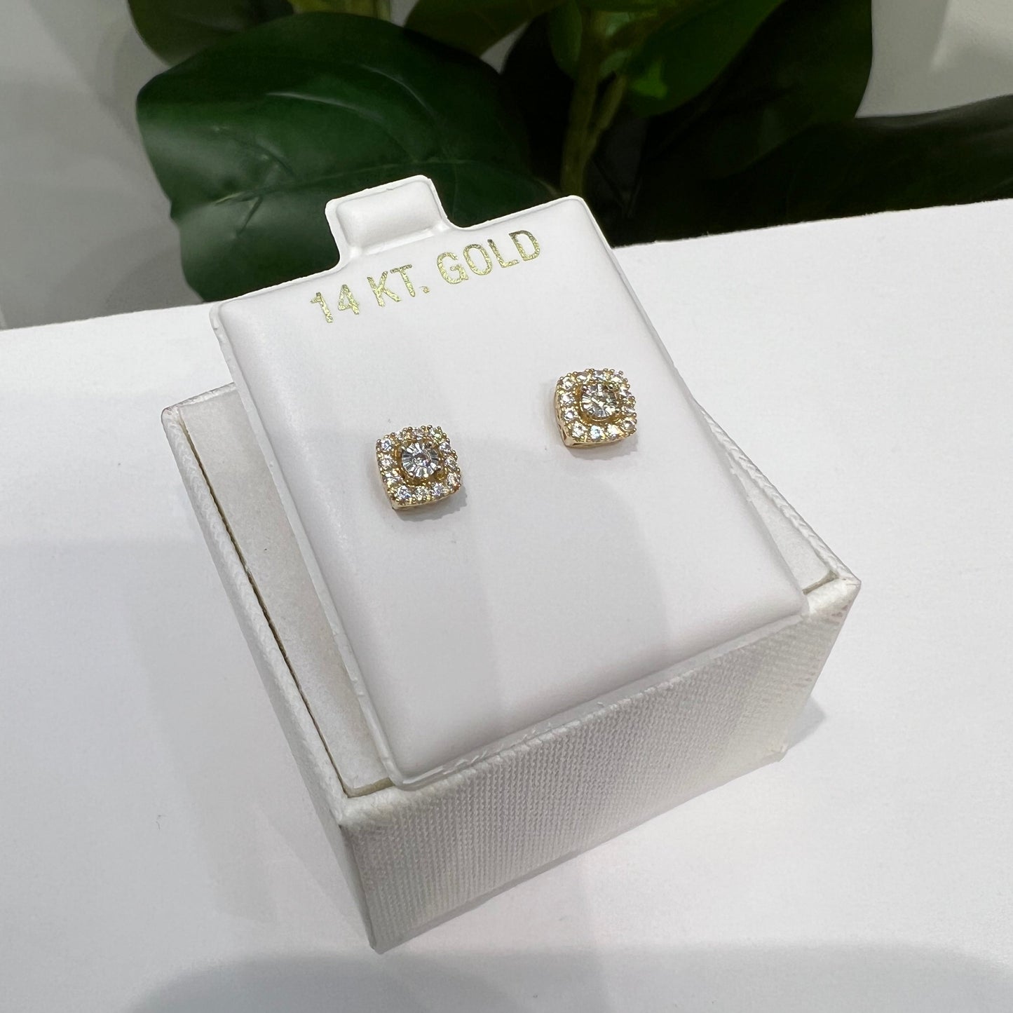 1361- NEW 14K Small Square Full Cz Stud Earrings (6.4mm) W.G