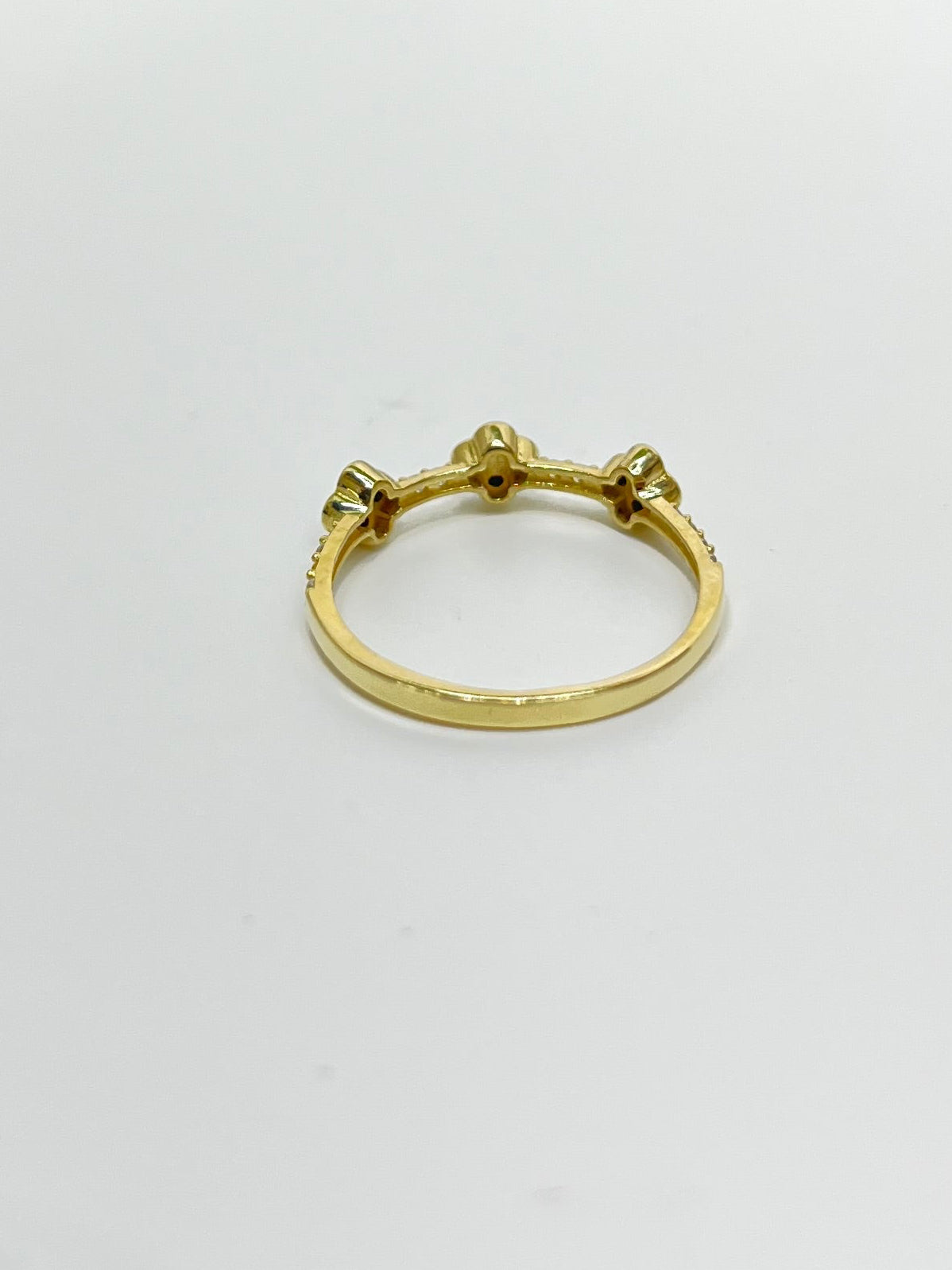 1473- NEW 14K Flower Ring Band W.G