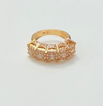 945- NEW 14K Crown Ring Cz Stones W. G