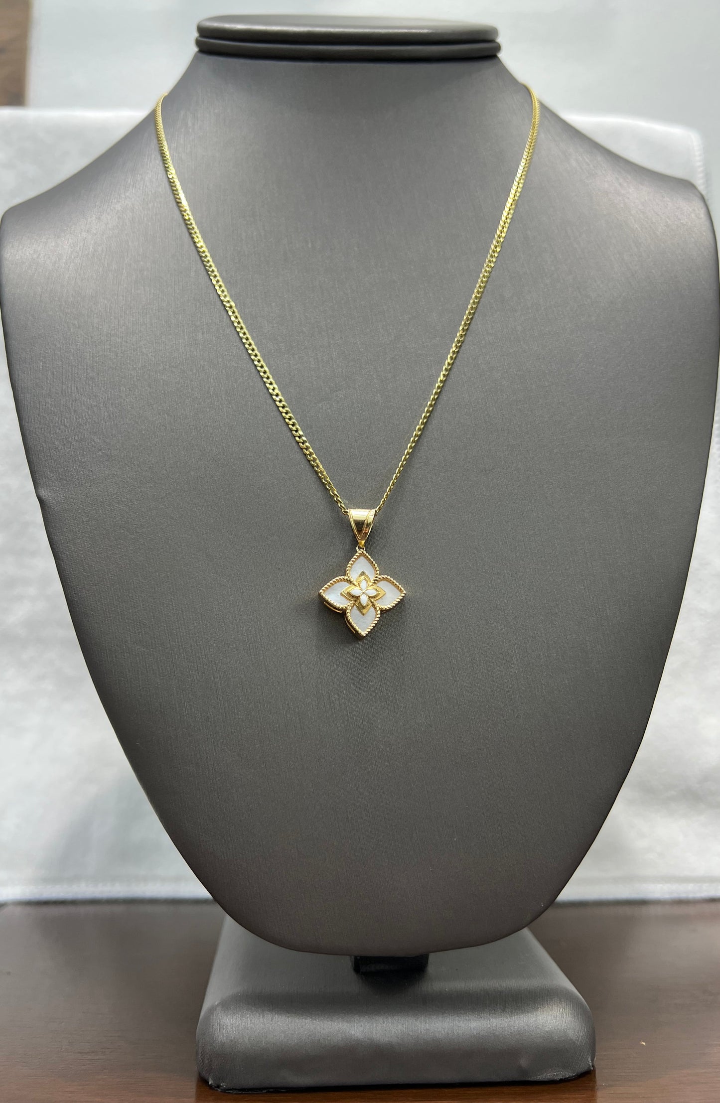 C71- NEW 14K Solid Flat Cuban Curb Chain 18" (2.0mm)+ 14K White Clover Pendant SET W.G