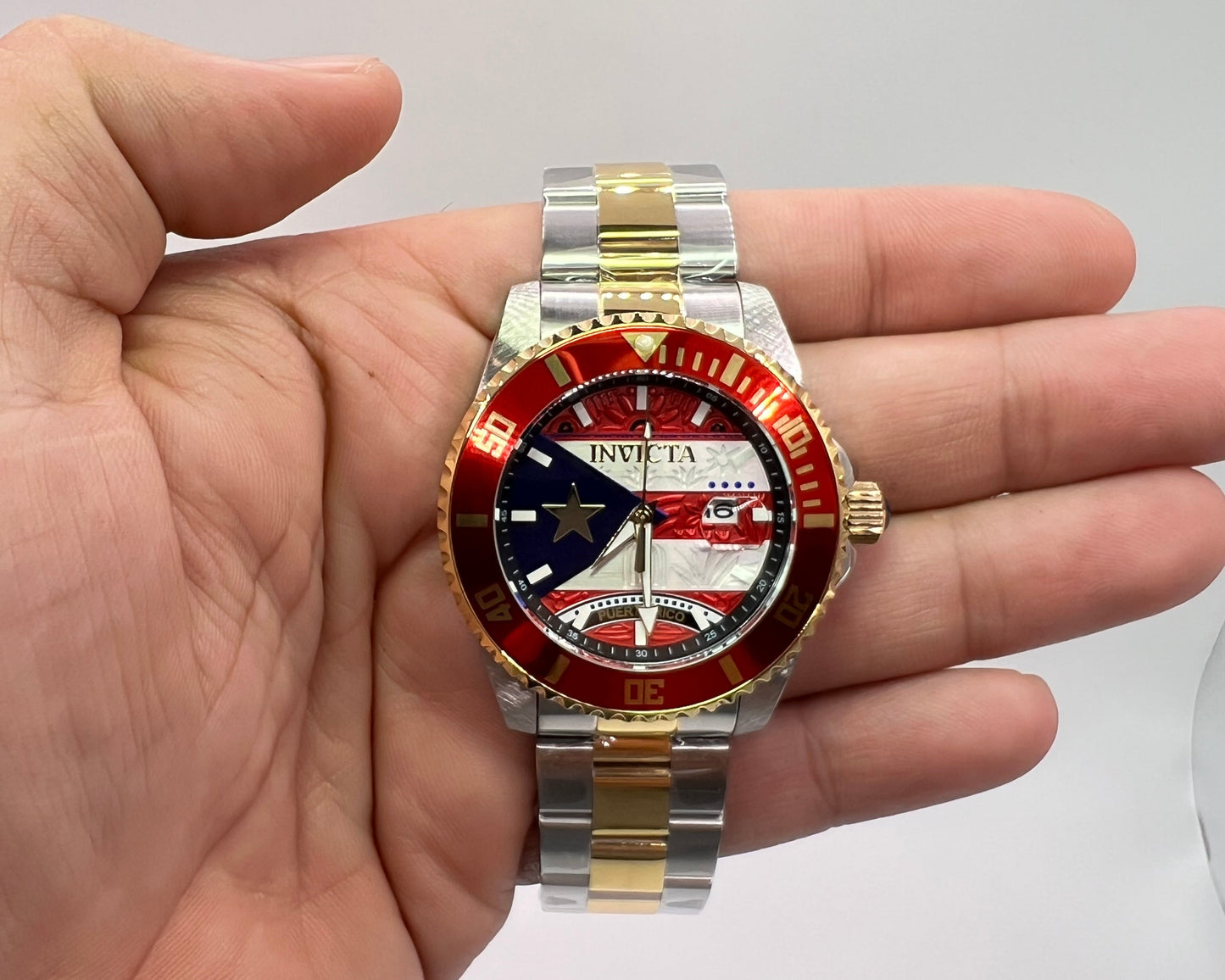 R50- Invicta Puerto Rico Flag Men's Watch 44mm Silver & Gold
