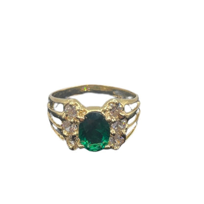 496- Big Green Stone Ring Sz 7