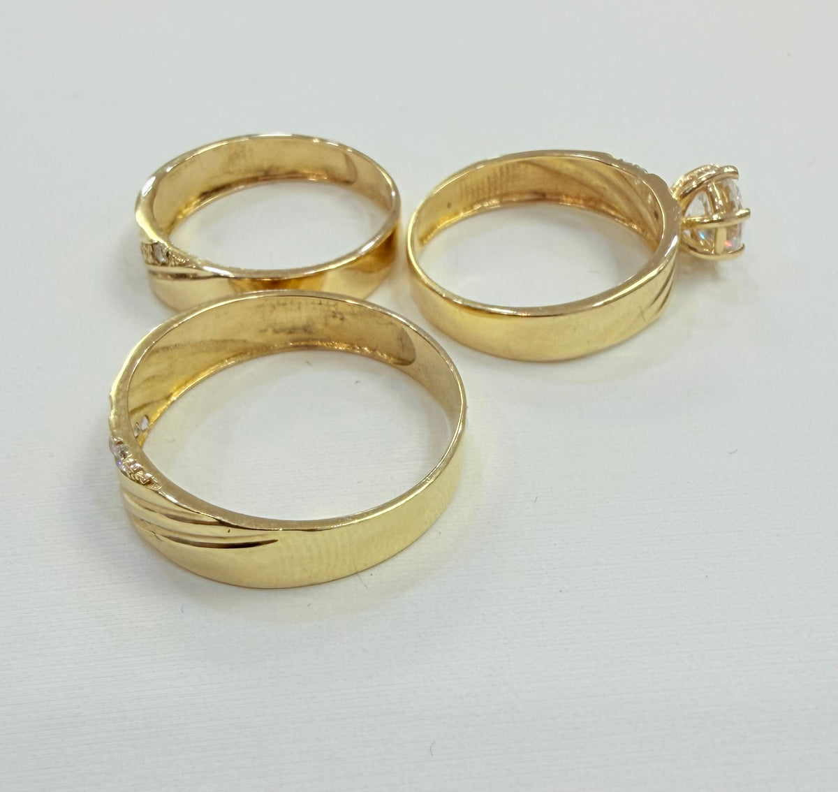 1233- NEW 14K Trio Wedding Ring Set W.G