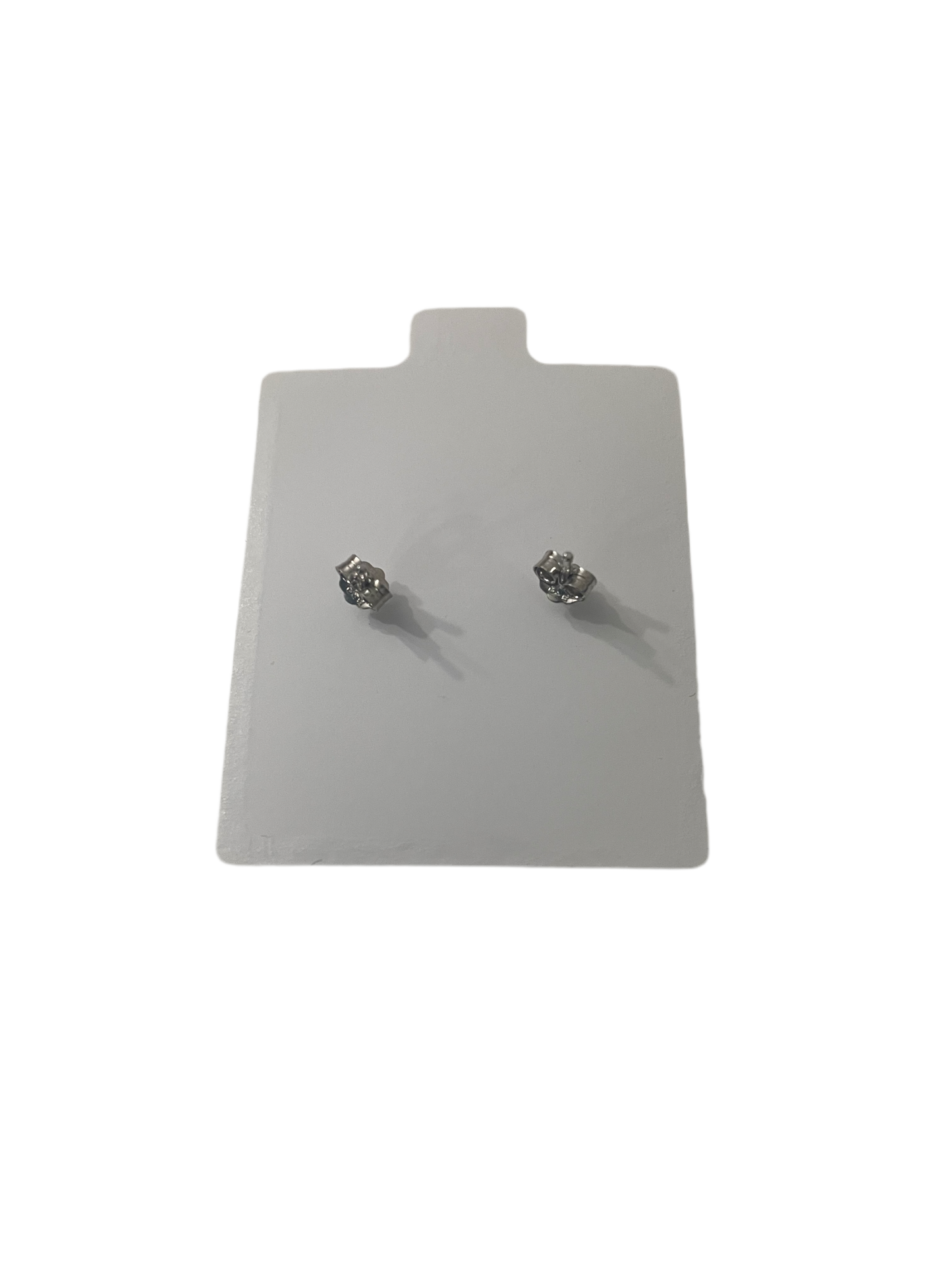 S689- Hearts Earring Studs